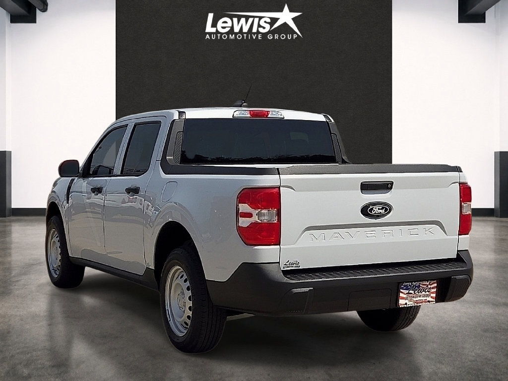 Used 2025 Ford Maverick XL w/ Equipment Group 102A AWD/4WD image 3