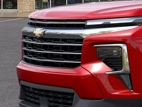 New 2027 Chevrolet Traverse LT w/ Driver Confidence Package FWD image 13