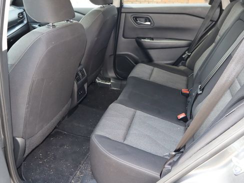 Used 2024 Nissan Rogue SV FWD image 5