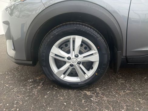 Used 2023 Nissan Kicks S FWD image 30