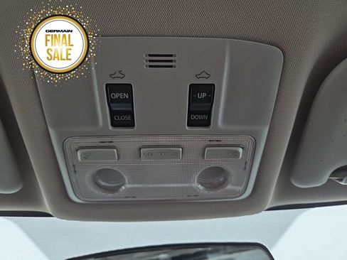 Used 2016 Toyota Corolla S image 32