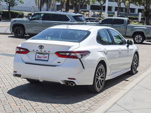 Certified 2023 Toyota Camry SE FWD image 5