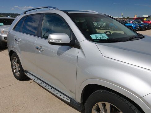 Used 2012 Kia Sorento SX w/ SX Premium Pkg AWD/4WD image 10