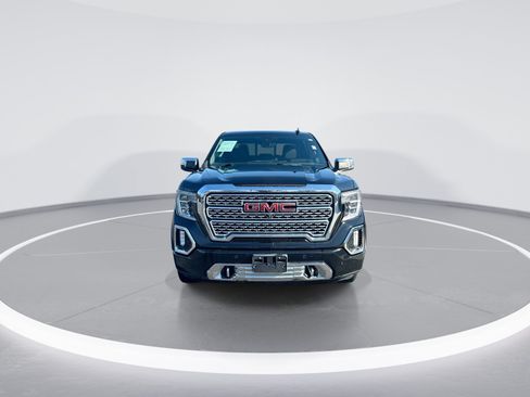 Used 2019 GMC Sierra 1500 Denali w/ Denali Ultimate Package AWD/4WD image 3