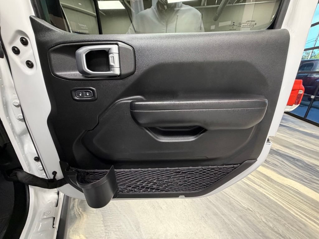 Used 2020 Jeep Wrangler Unlimited Sport AWD/4WD image 40