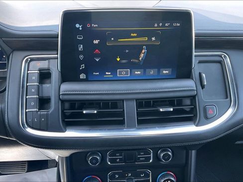 Used 2024 Chevrolet Tahoe Z71 w/ Luxury Package AWD/4WD image 9