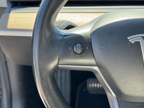 Used 2018 Tesla Model 3 Mid Range image 20