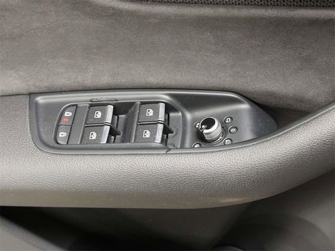 Used 2022 Audi SQ7 Premium Plus w/ SQ7 Black Optic Package image 13