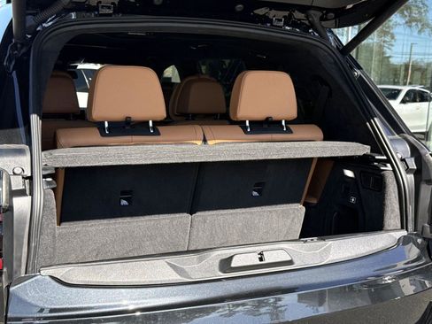 Used 2024 BMW X7 xDrive40i w/ M Sport Package image 12