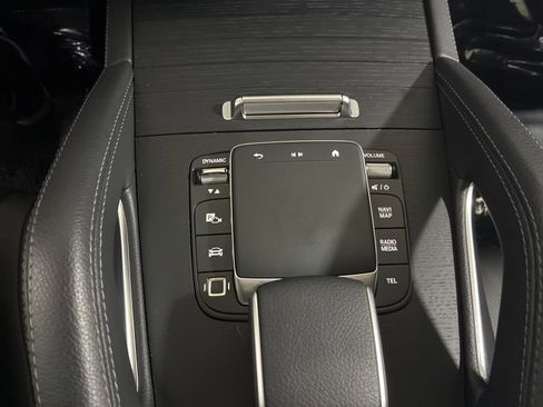 Used 2025 Mercedes-Benz GLE 450e 4MATIC image 24