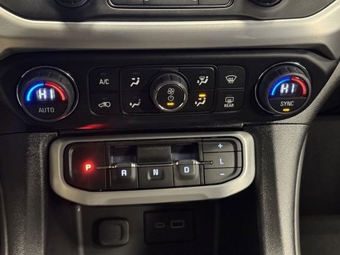 Used 2023 GMC Acadia SLE w/ Driver Convenience Package image 29