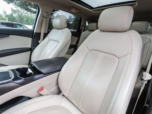 Used 2020 Lincoln Nautilus Reserve w/ Equipment Group 201A AWD/4WD image 43