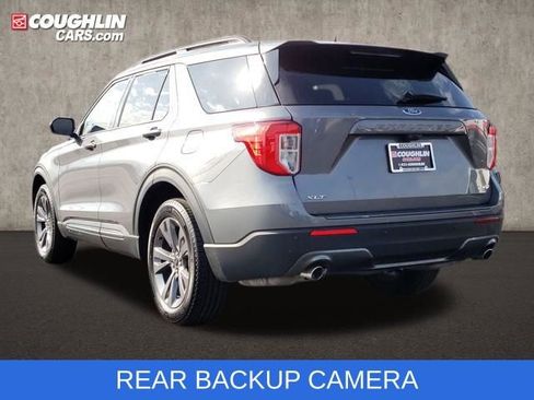 Used 2023 Ford Explorer XLT w/ Equipment Group 202A image 6