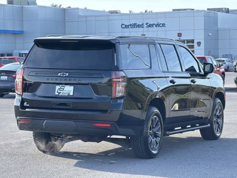 Used 2023 Chevrolet Suburban Z71 image 24