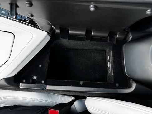 Used 2021 Chevrolet Corvette Stingray Preferred Cpe w/ Z51 Performance Package image 16