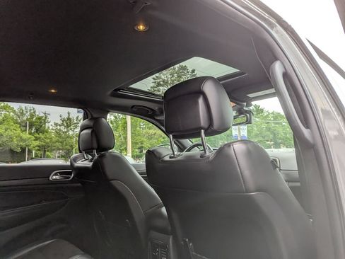 Used 2020 Jeep Grand Cherokee Altitude AWD/4WD image 45