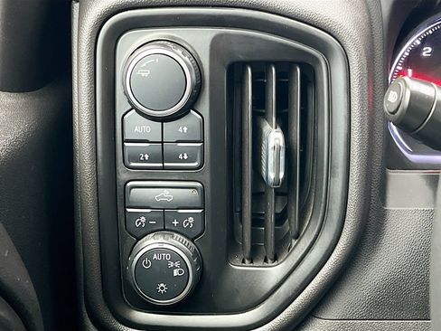 Used 2023 Chevrolet Silverado 1500 Custom Trail Boss w/ LPO, Dark Essentials Package AWD/4WD image 10