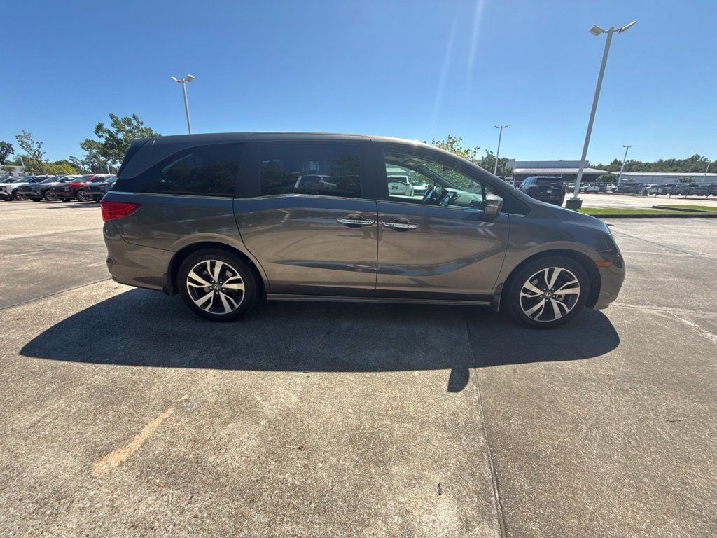 Used 2021 Honda Odyssey Touring image 4