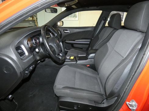 Used 2022 Dodge Charger SXT image 9