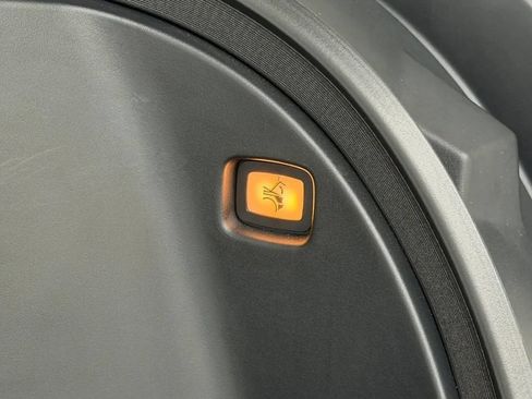 Used 2025 Tesla Cybertruck 2WD Crew Cab image 46
