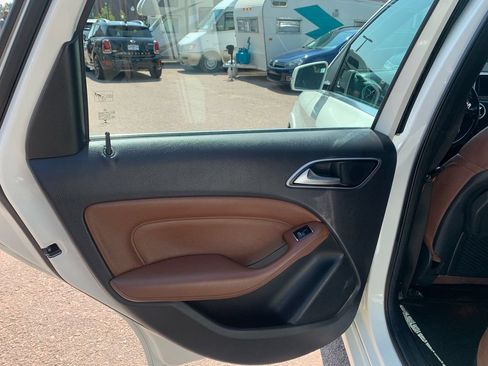 Used 2014 Mercedes-Benz B 250e image 14