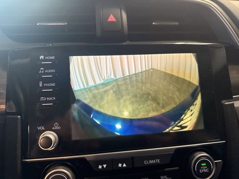 Used 2020 Honda Civic EX image 22