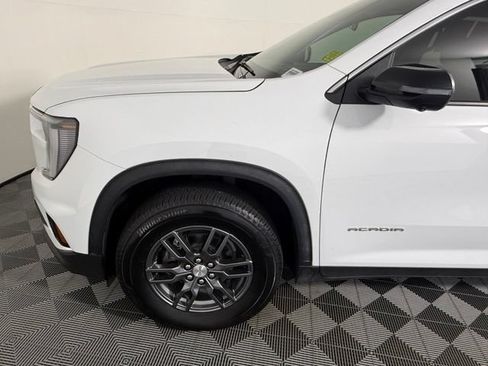 Used 2025 GMC Acadia Elevation FWD image 12