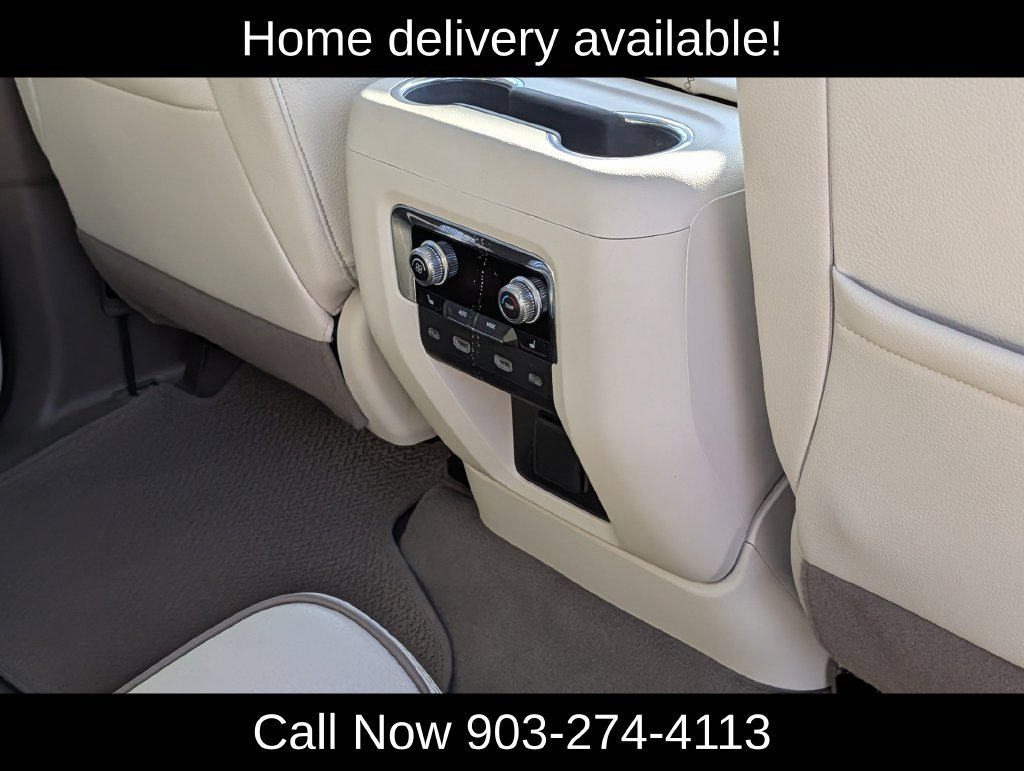 Used 2023 GMC Yukon XL Denali AWD/4WD image 36