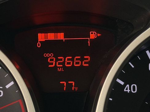 Used 2016 Nissan Juke S FWD image 11