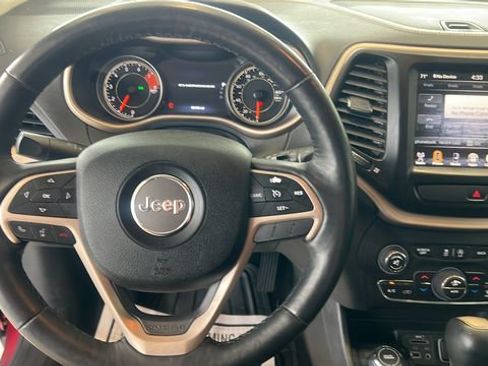 Used 2016 Jeep Cherokee Limited w/ Trailer Tow Group AWD/4WD image 15