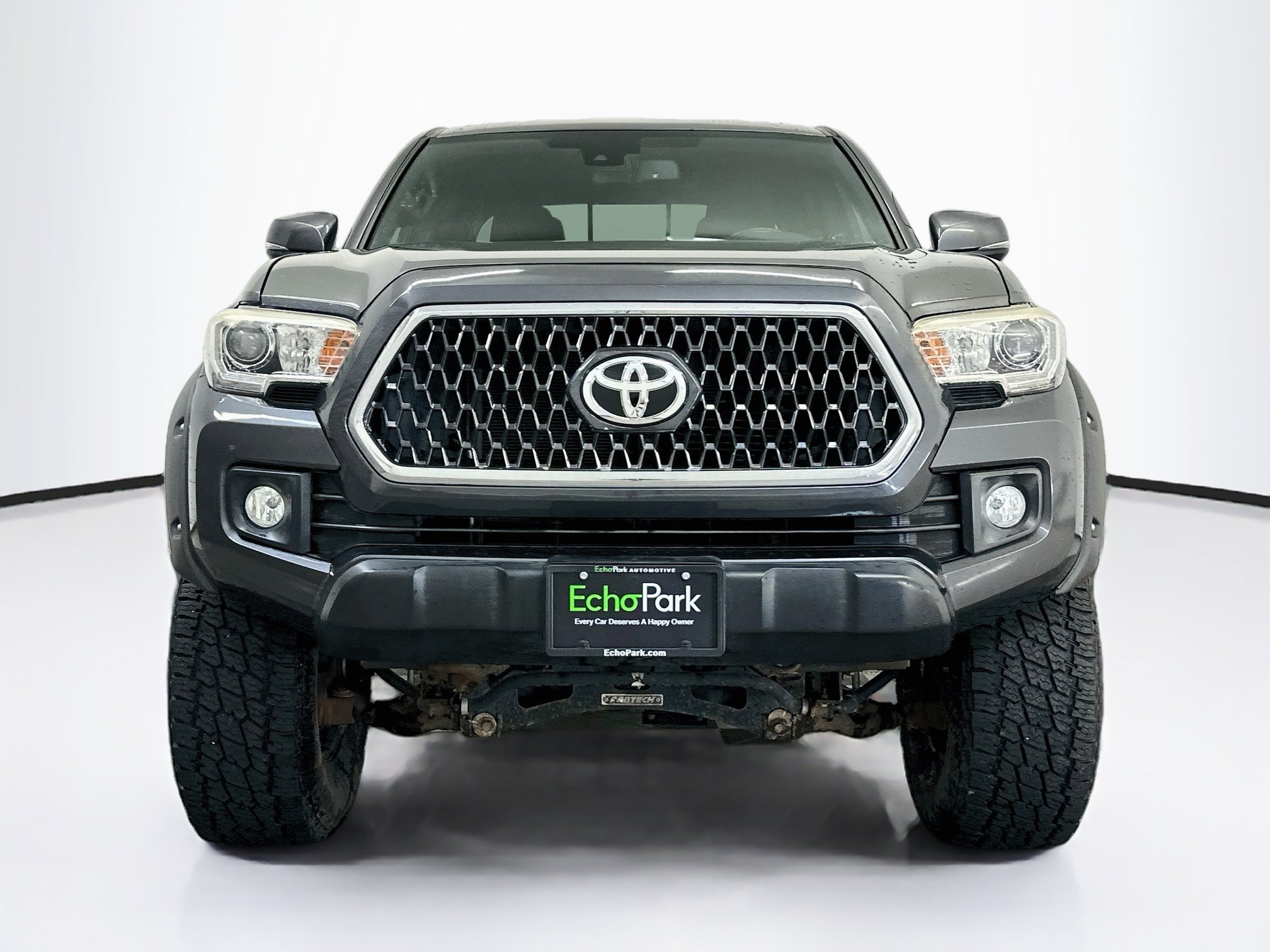 Used 2019 Toyota Tacoma TRD Off-Road AWD/4WD image 2