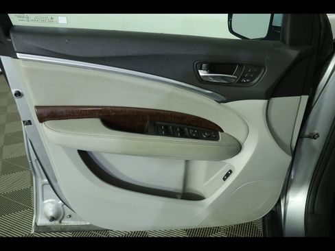 Used 2019 Acura MDX SH-AWD image 17