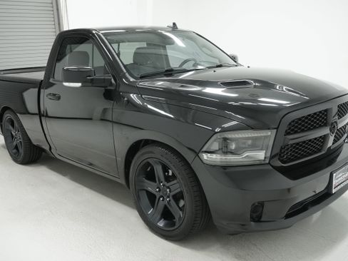 Used 2015 RAM 1500 Sport w/ Convenience Group RWD image 3