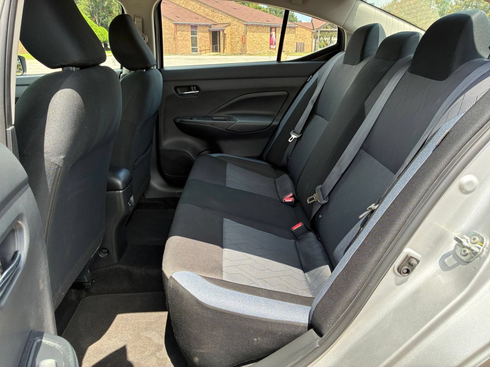Used 2025 Nissan Versa SV FWD image 22