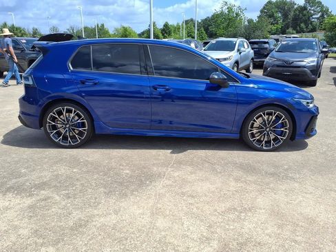 Used 2025 Volkswagen Golf w/ Euro Style Package AWD/4WD image 6