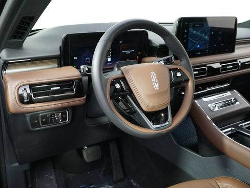 New 2026 Lincoln Aviator Reserve w/ Jet Appearance Package AWD/4WD image 11