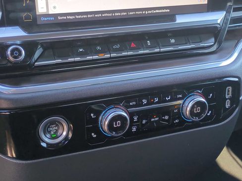 Used 2024 GMC Sierra 1500 SLT image 18