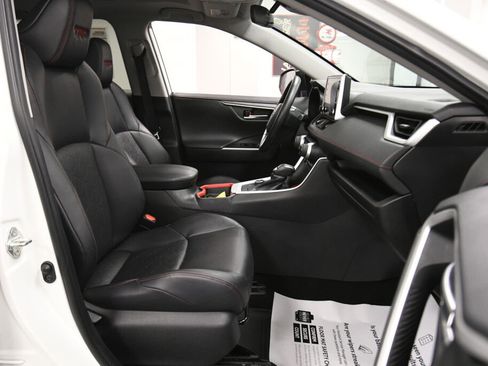 Used 2020 Toyota RAV4 TRD Off-Road w/ TRD Off-Road Weather Package image 27