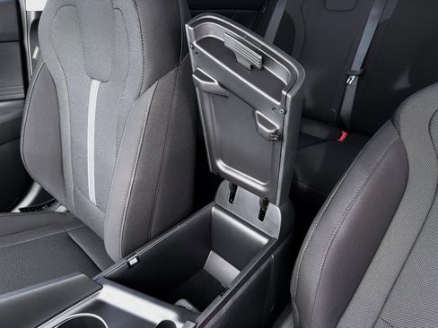 New 2026 Hyundai Elantra SE w/ Cargo Package FWD image 18