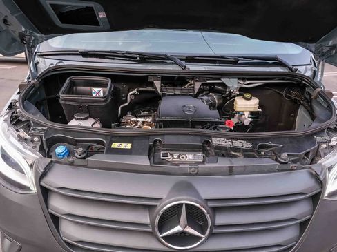Used 2023 Mercedes-Benz Sprinter 2500 image 31