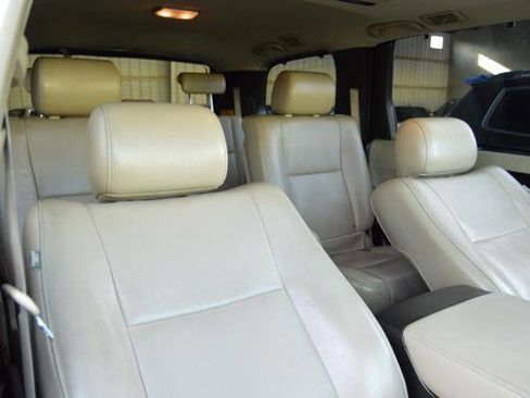 Used 2011 Toyota Sequoia Platinum image 57