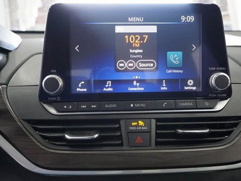 Used 2024 Nissan Altima 2.5 SV image 20