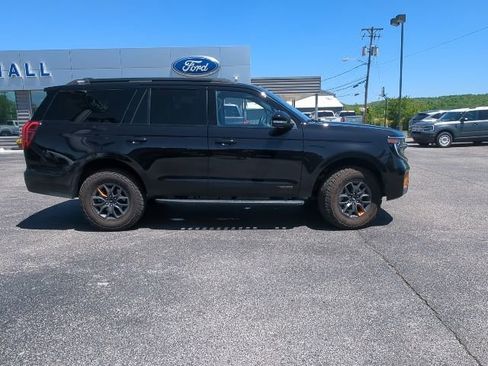 Used 2026 Ford Expedition Tremor AWD/4WD image 13