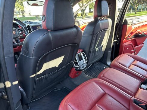 Used 2016 Porsche Cayenne GTS AWD/4WD image 28