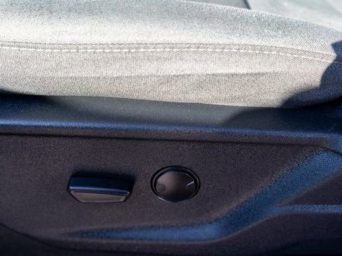 Used 2025 Ford F150 XLT w/ Equipment Group 301A Standard image 17