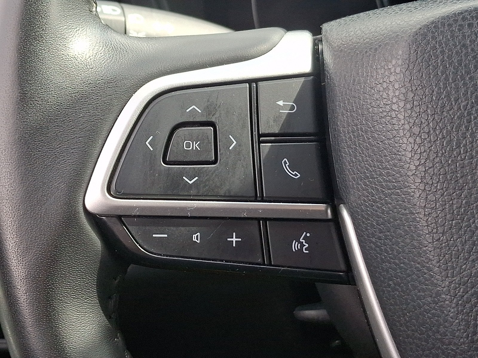 Used 2024 Toyota Grand Highlander AWD image 21