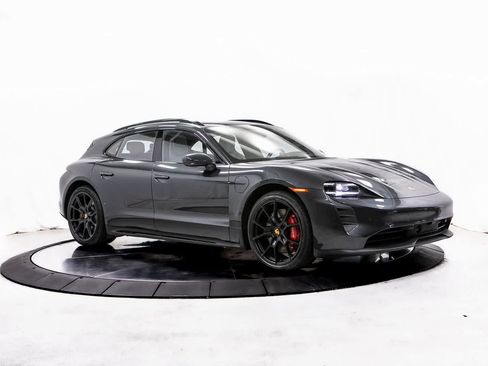 Certified 2024 Porsche Taycan GTS image 9