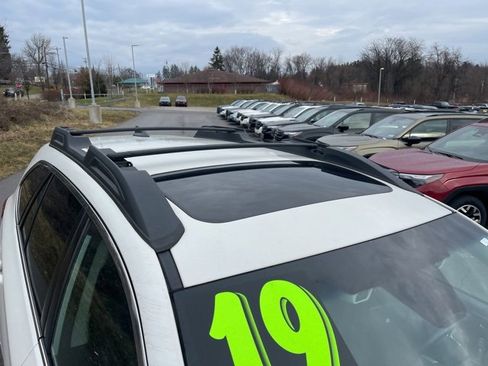 Used 2019 Subaru Outback 2.5i Limited image 9