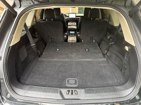 Used 2021 Lincoln Aviator Grand Touring w/ Equipment Group 301A AWD/4WD image 40