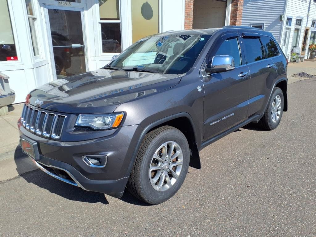 Used 2014 Jeep Grand Cherokee Limited w/ Luxury Group II AWD/4WD image 2